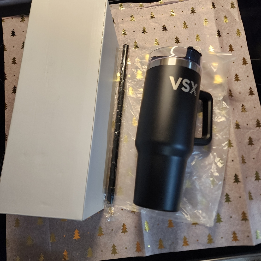 VSX Matte Black Insulated Mug with Handle. Comes With box. Brand New